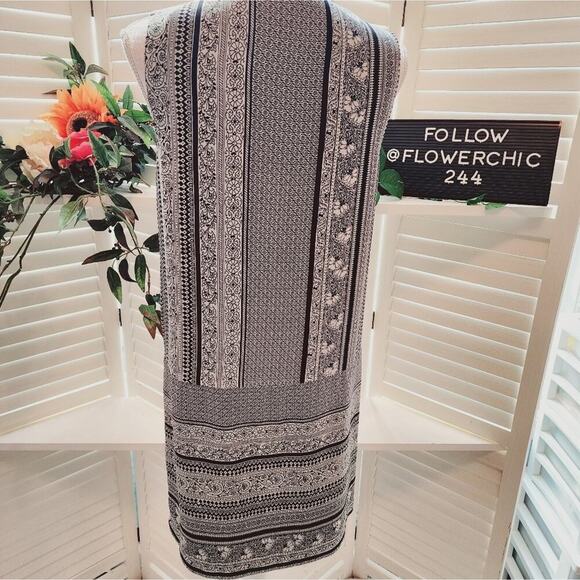 BAILEY 44 BLACK/WHITE SLEEVELESS BUTTON DOWN DRESS SIZE SMALL - Picture 4 of 9